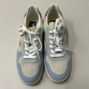 Veja pastel sneakers size 39